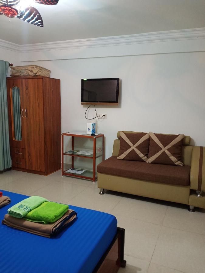 Le Barang Steakhouse & Guesthouse Sihanoukville Exterior photo